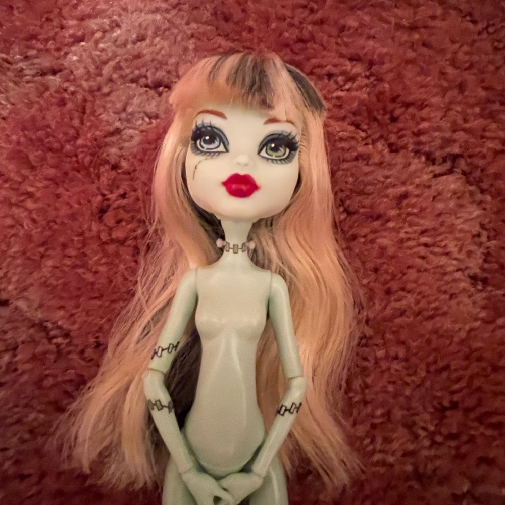 Monster High Home Ick Frankie Stein
